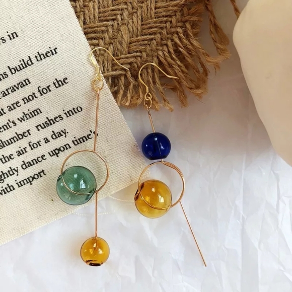 Earrings - Picture 2 of 4